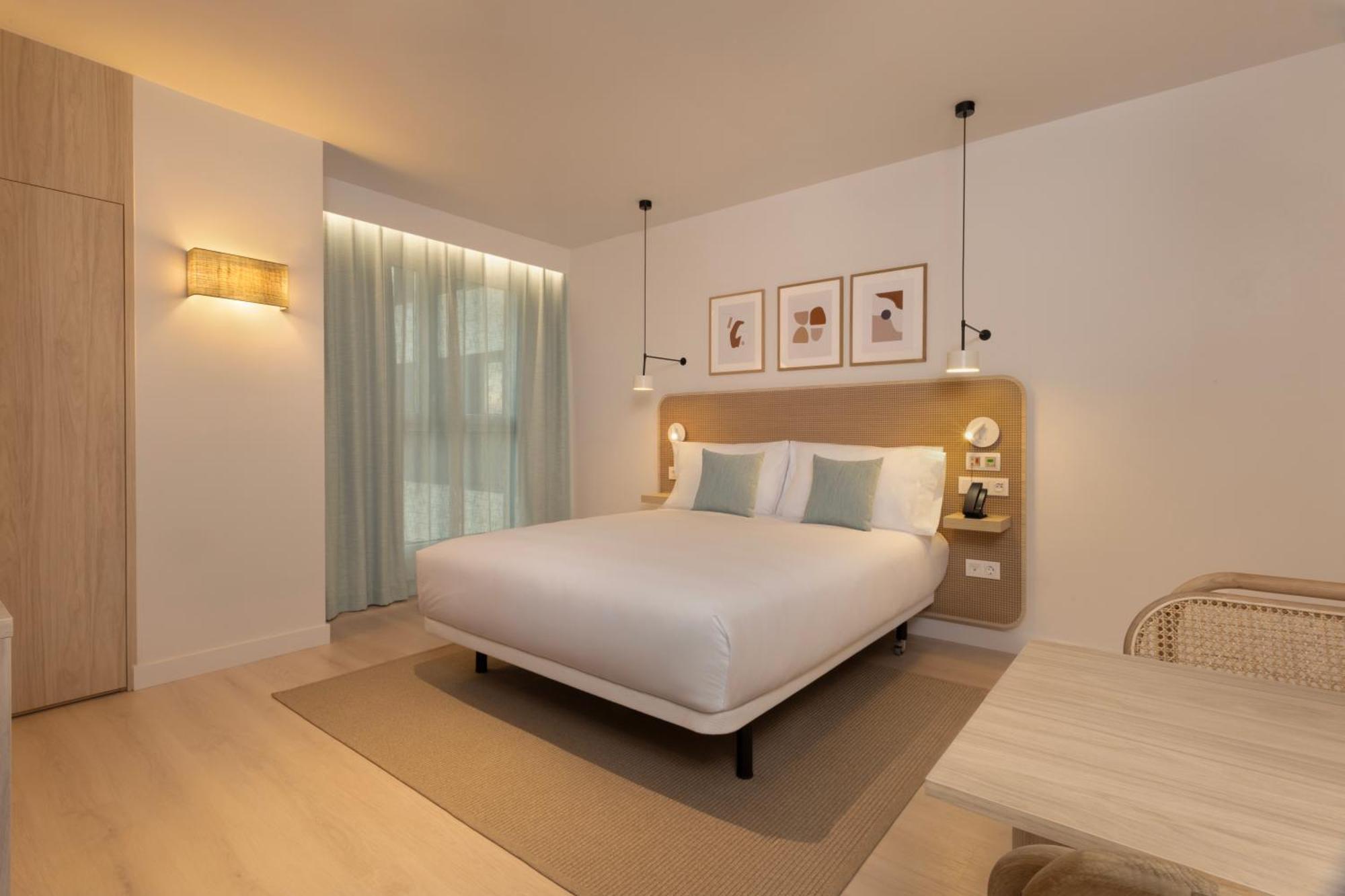 Staybridge Suites & Apartments Malaga By Ihg Экстерьер фото